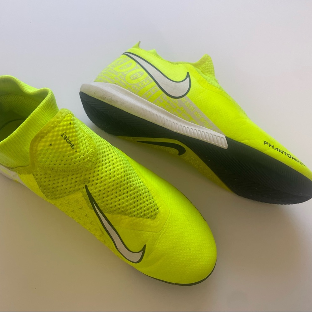 Nike Phantom Vision Neon Yellow Athletic Shoes